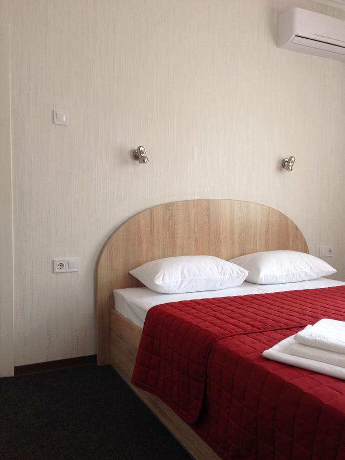 U Fedora Hotel Oleksandriia Eksteriør billede